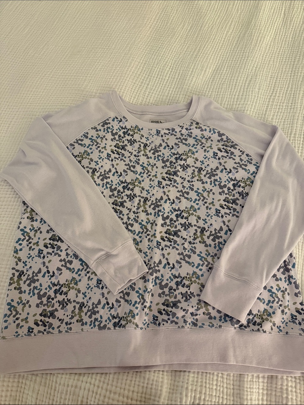 Eddie Bauer Lightweight Long-sleeve crewneck sweatshirt.